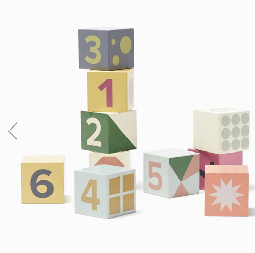 Jouet de bois cubes