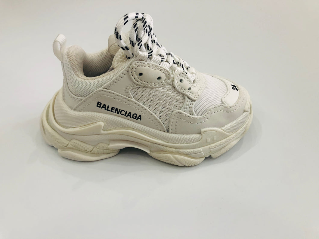Balenciaga triple s taille 33