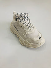 Charger l&#39;image dans la galerie, Balenciaga triple s taille 23